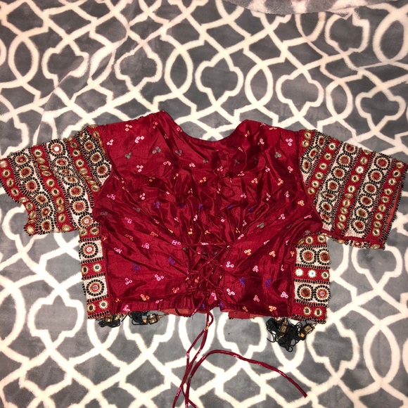 ❌ SOLD ❌ Traditional Indian Top & scarf - Picture 4 of 8